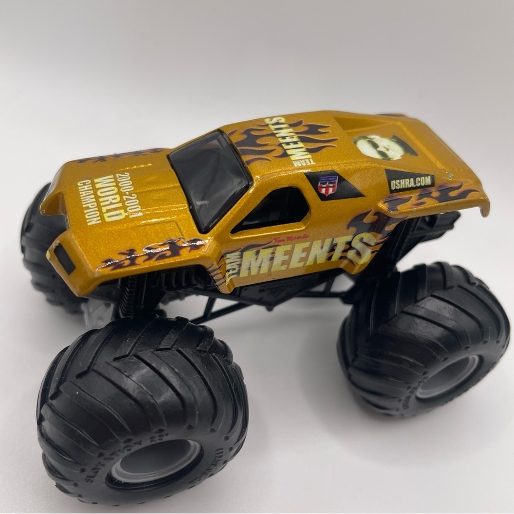 Mattel Hot Wheels collectable. Pre-owned. Team Meents. 2000-2001 champ.